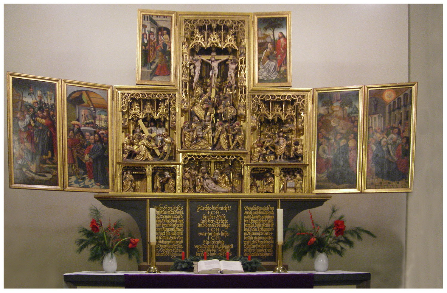 Der Ihlower Altar in der Lambertikirche in Aurich.